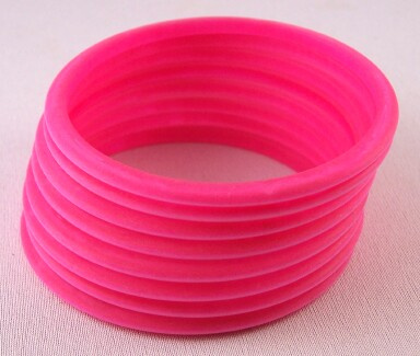 LG121 set 8 hot pink satin lucite bangles